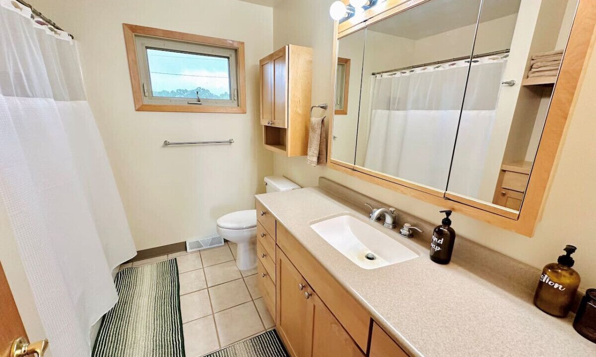 Photo of Bathroom in Ashby