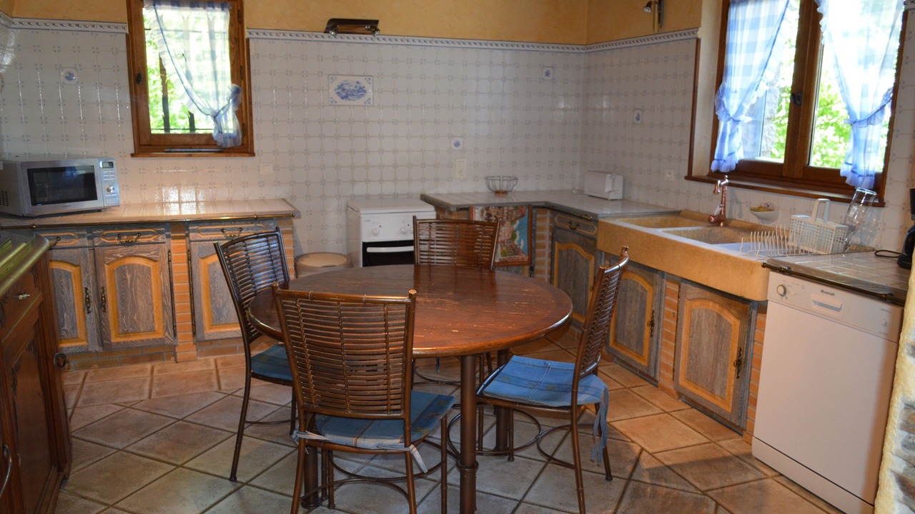 Photo of Kitchen in Saint-Michel-de-Deze