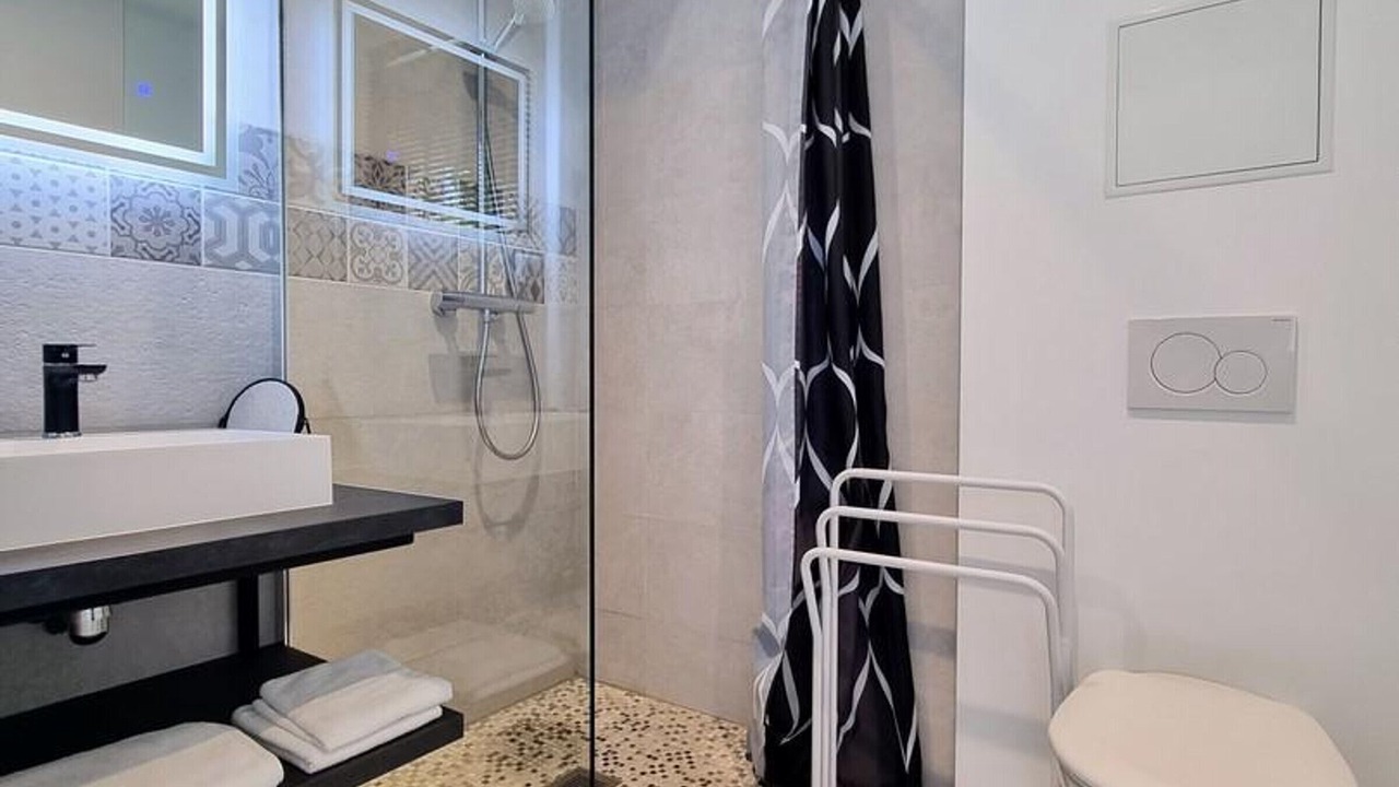 Photo of Bathroom in Saint-Prix