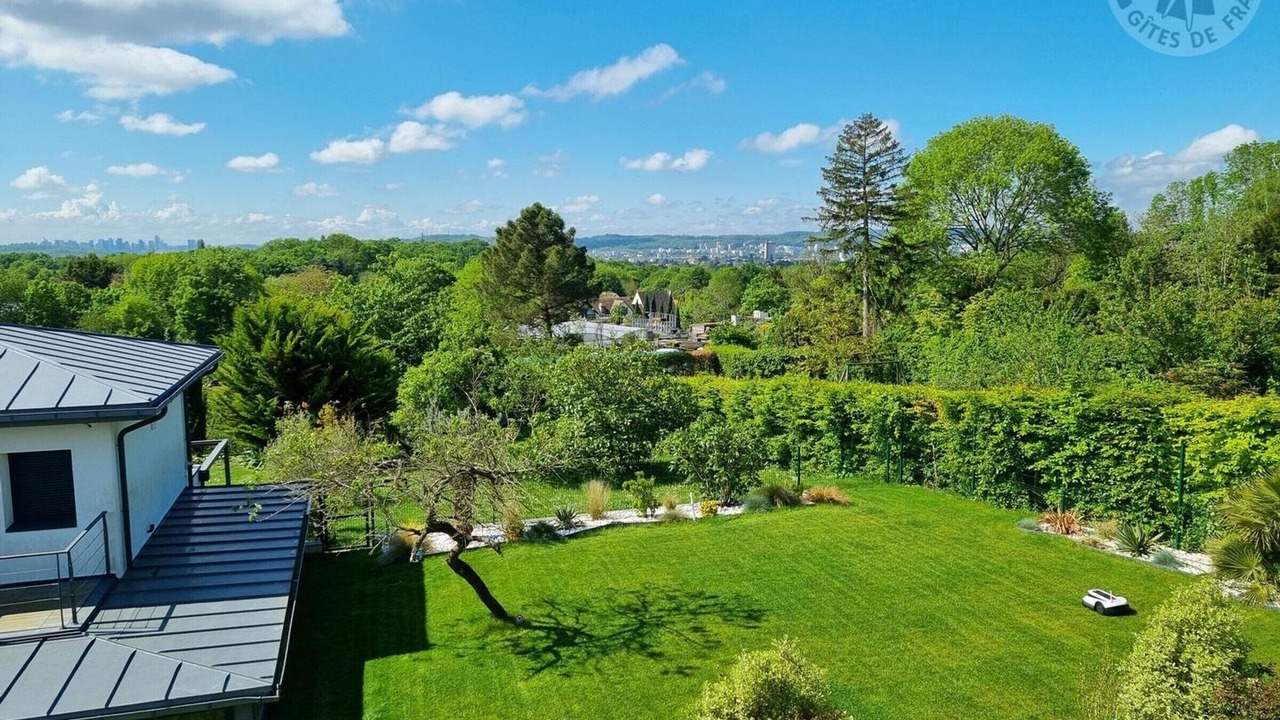 Photo of Outdoor in Saint-Prix