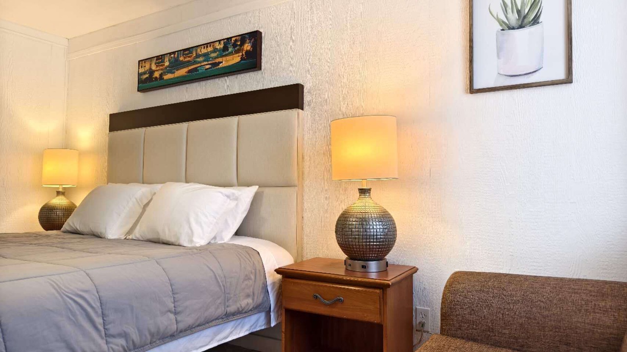 Photo of Bedroom in Adair