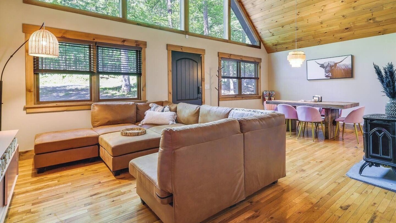 Photo of Livingroom in Lackawaxen