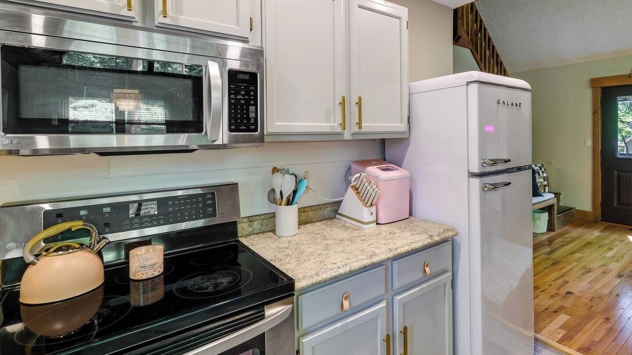 Photo of Kitchen in Lackawaxen