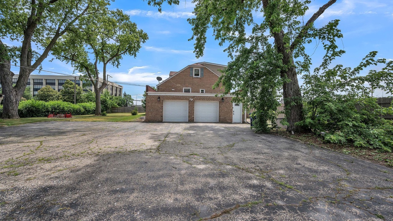 Photo of Outdoor in Des Plaines