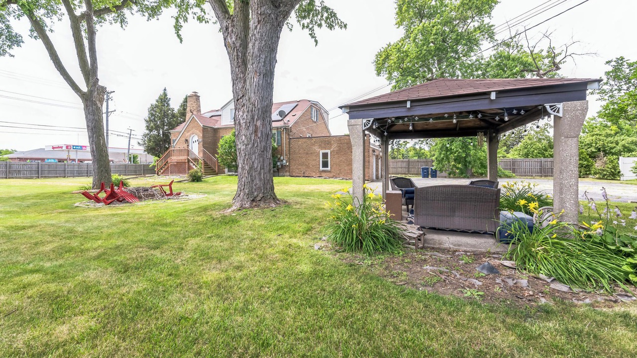 Photo of Outdoor in Des Plaines