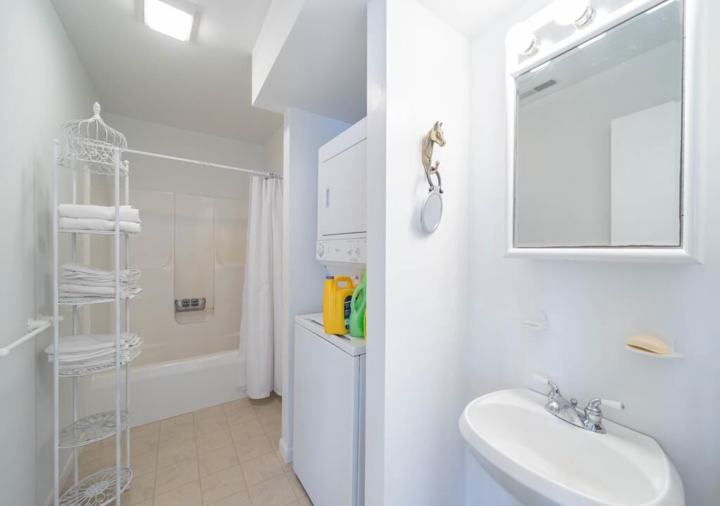 Photo of Bathroom in Green Creek
