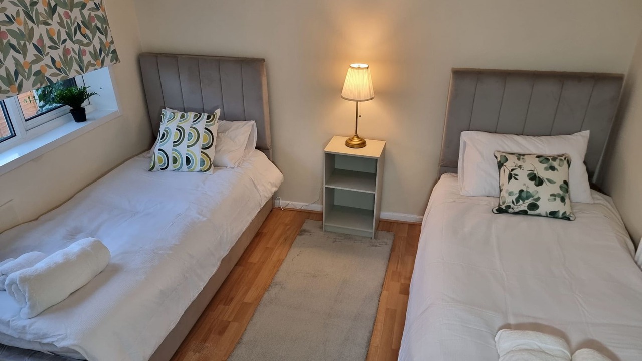 Photo of Others in Harlington