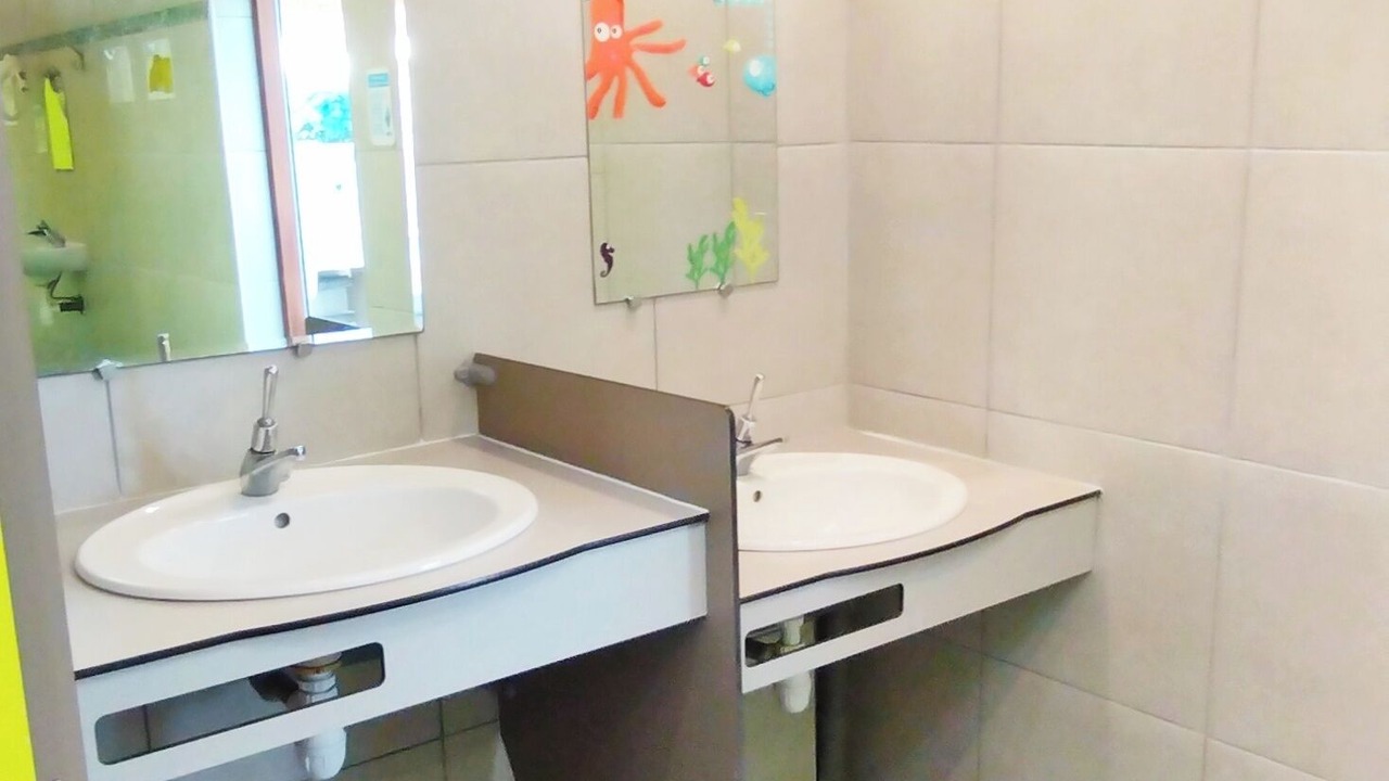 Photo of Bathroom in Camoel