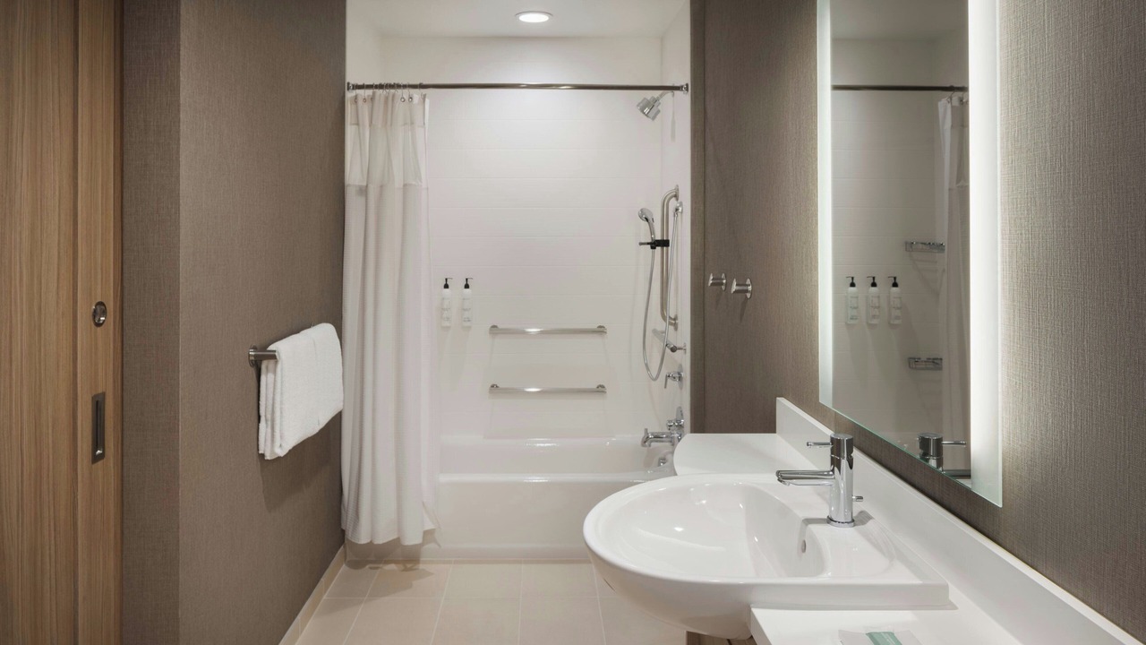 Photo of Others in Bowling Green