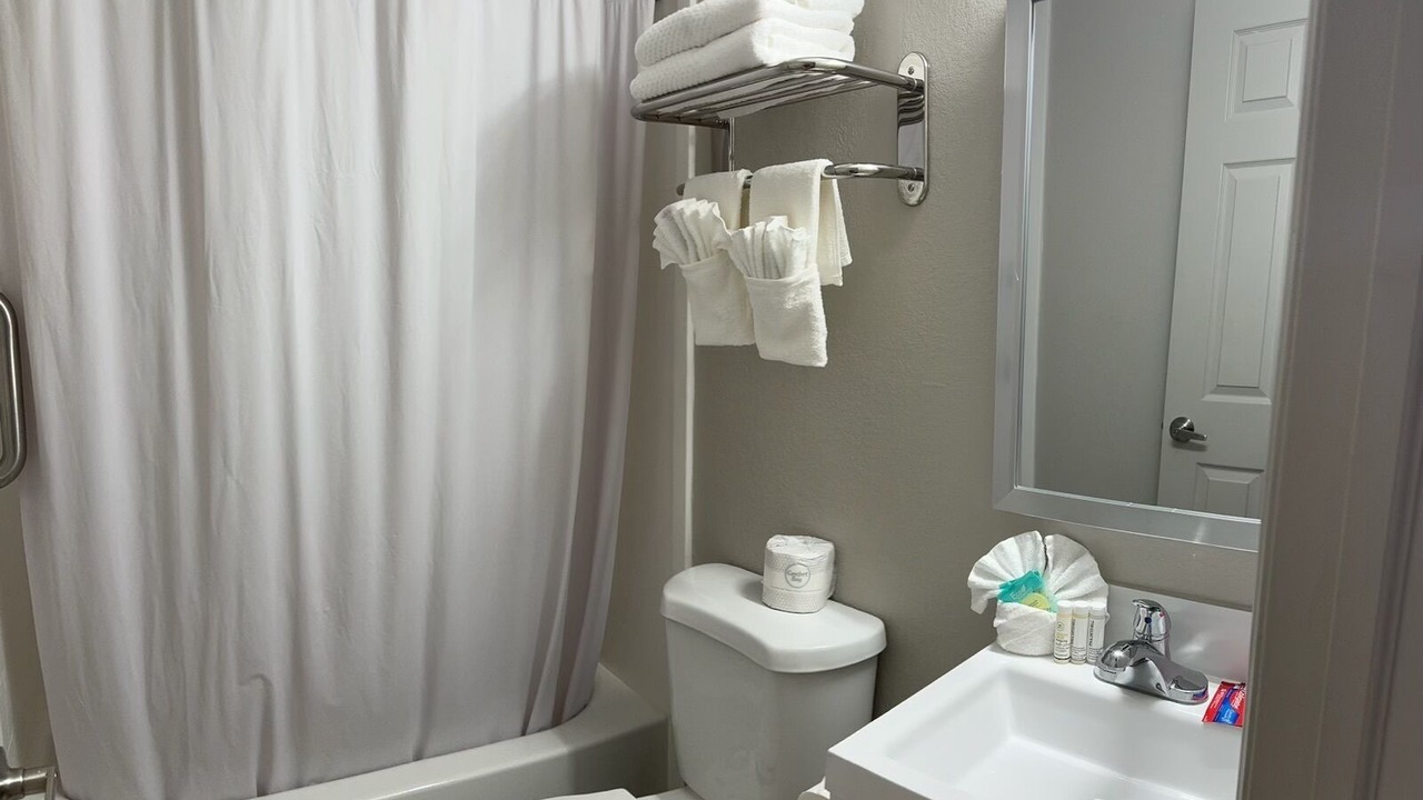 Photo of Others in Elizabeth