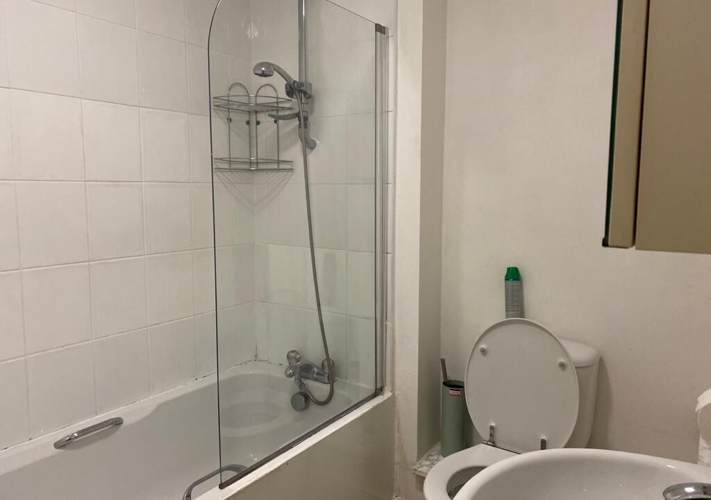 Photo of Others in Leith