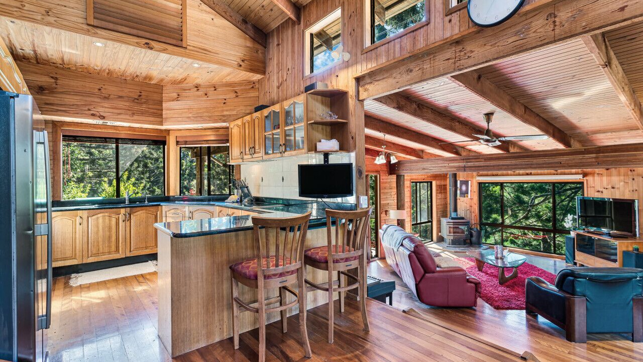 Photo of Kitchen in Currumbin Valley