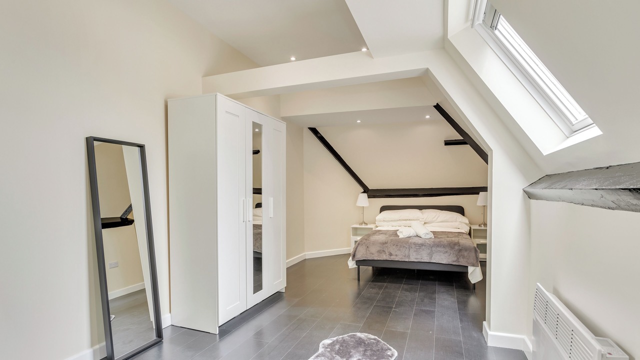 Photo of Others in High Barnet