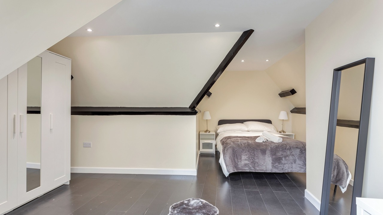 Photo of Others in High Barnet