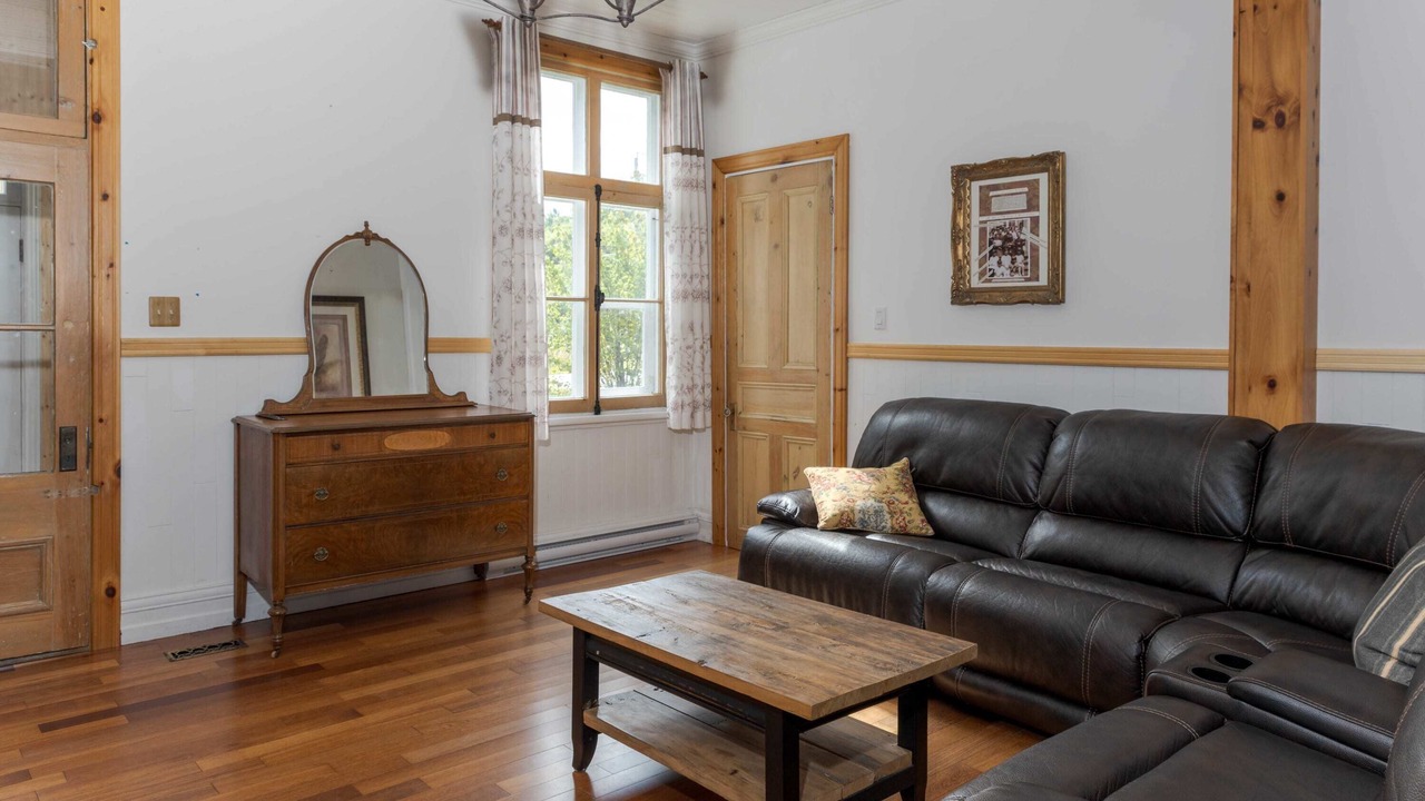 Photo of Livingroom in Sainte-Marcelline-de-Kildare