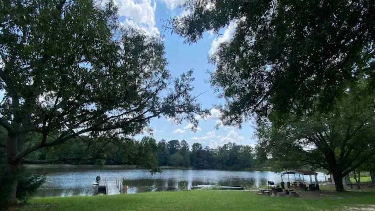 Photo of Others in Reynolds