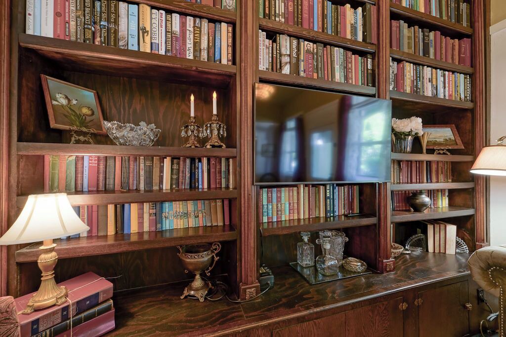 Photo of Others in Weaverville