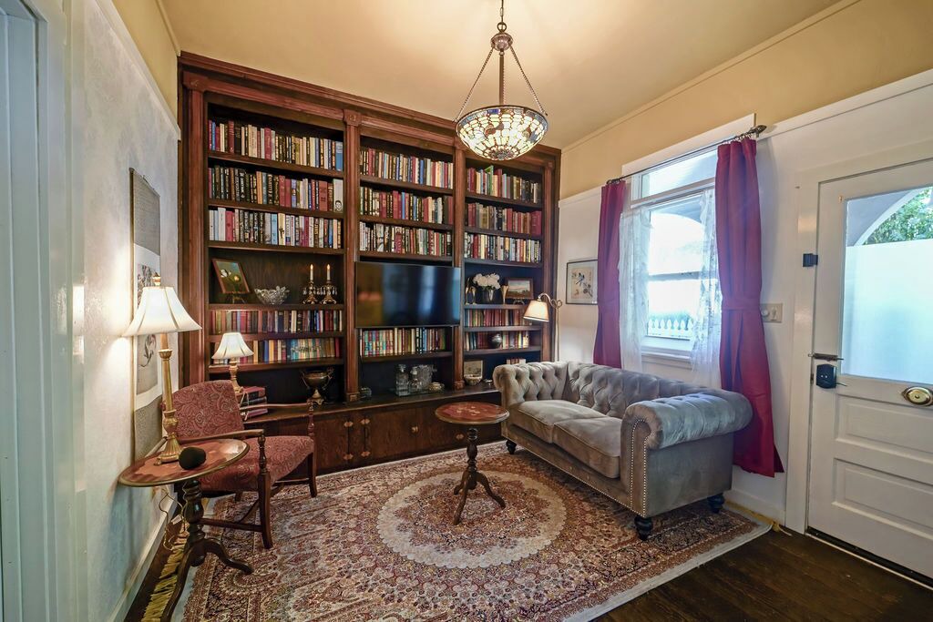 Photo of Others in Weaverville