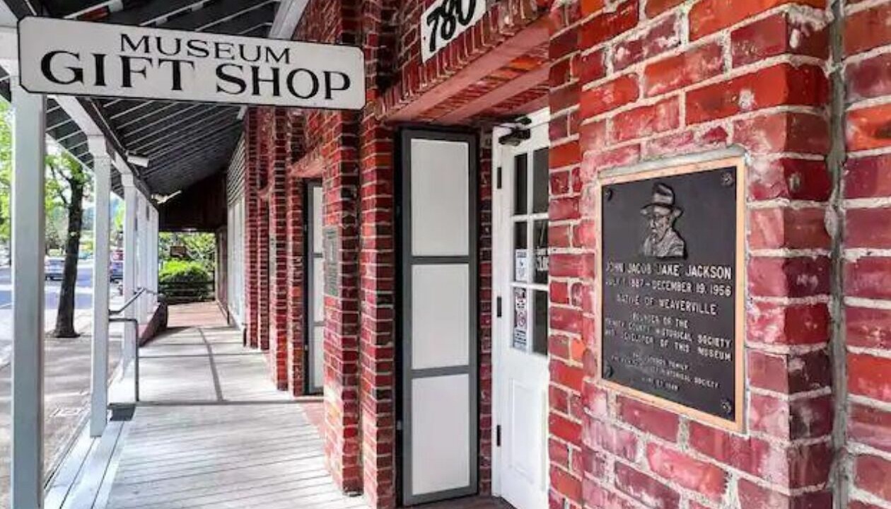 Photo of Outdoor in Weaverville