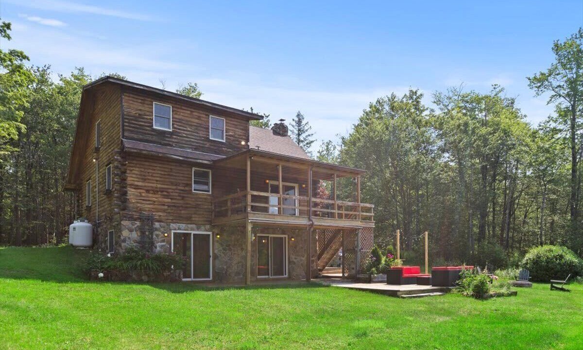 Photo of Outdoor in Roscoe