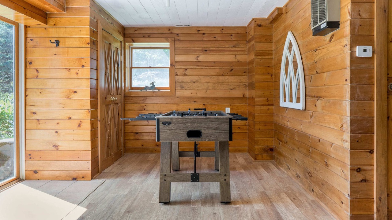 Photo of Bedroom in Roscoe