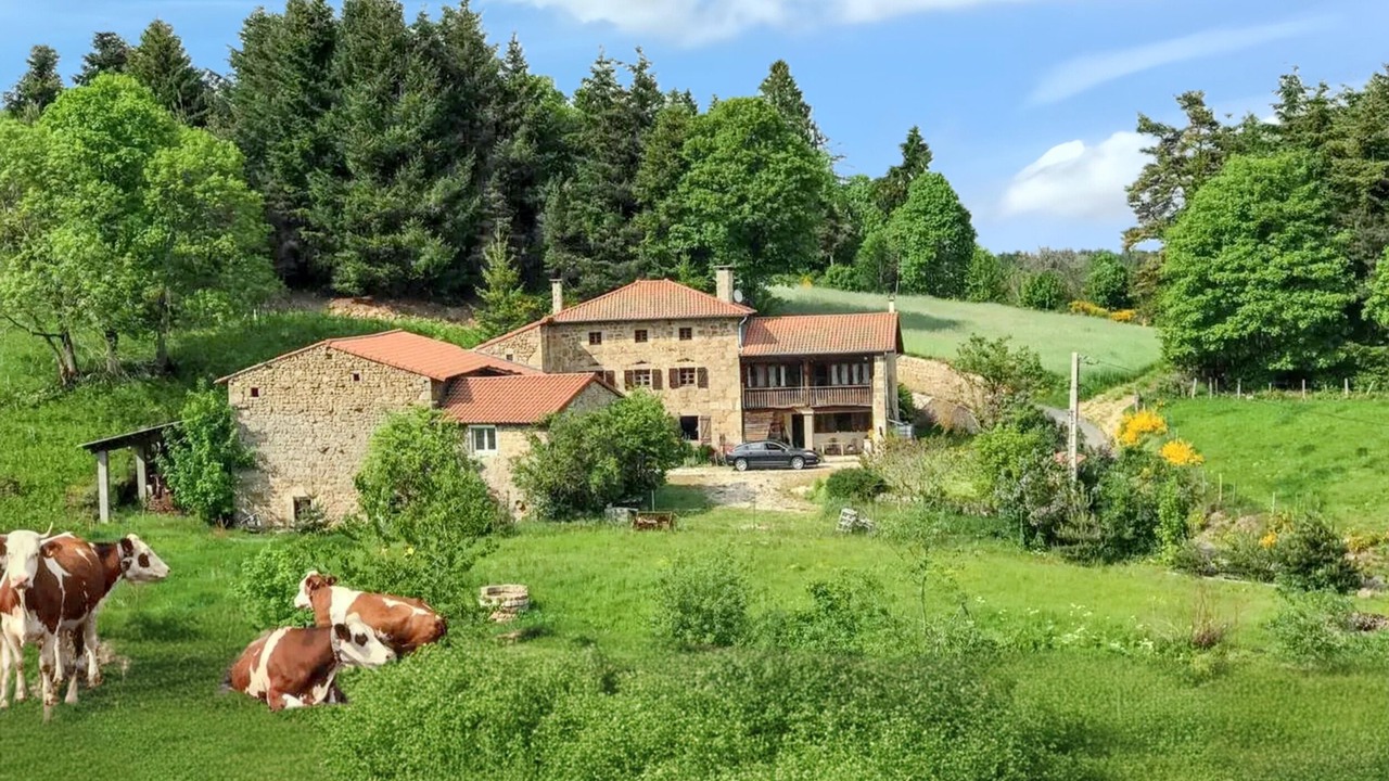 Photo of Outdoor in Saint-Hilaire-Cusson-la-Valmitte