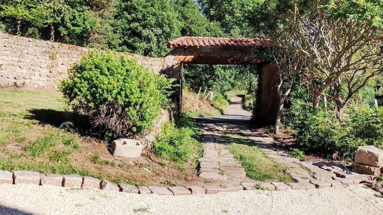 Photo of Outdoor in Saint-Hilaire-Cusson-la-Valmitte