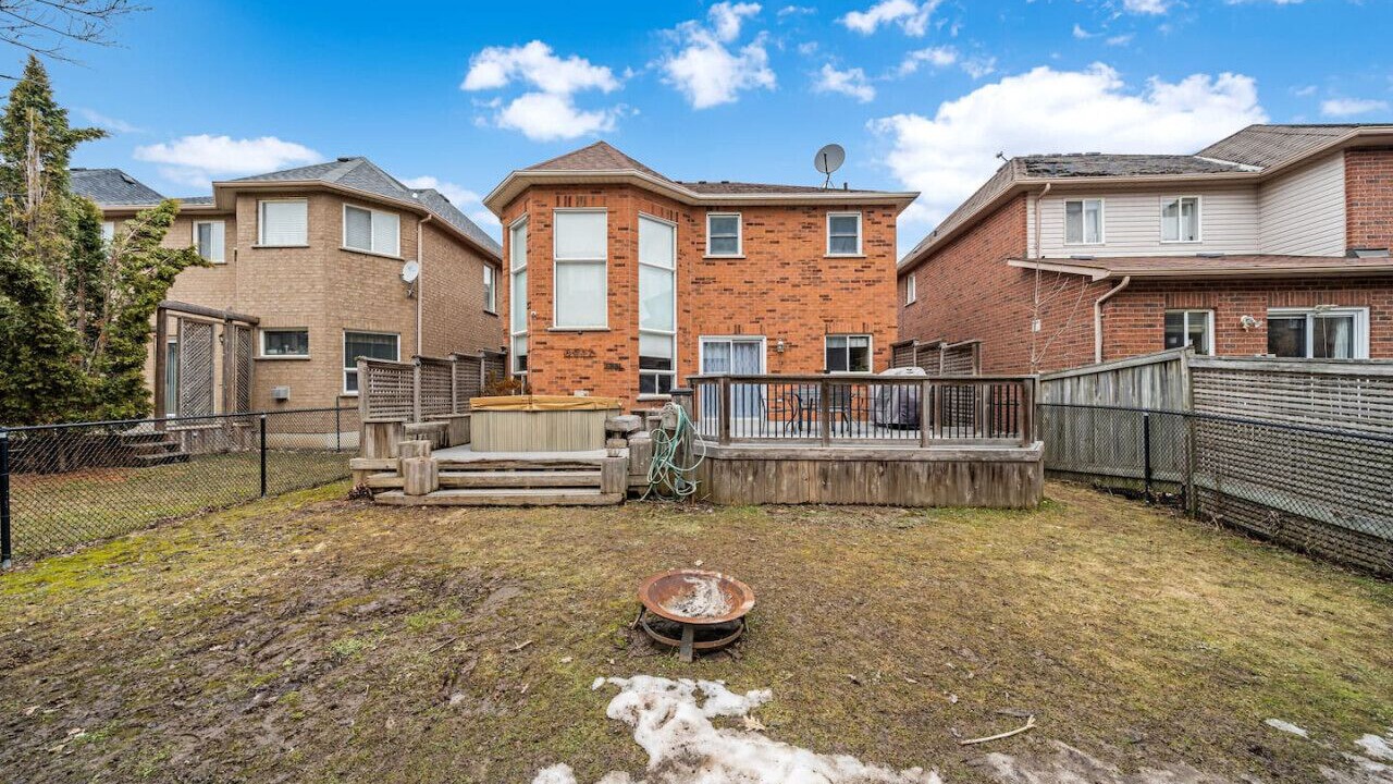 Photo of Outdoor in Richmond Hill