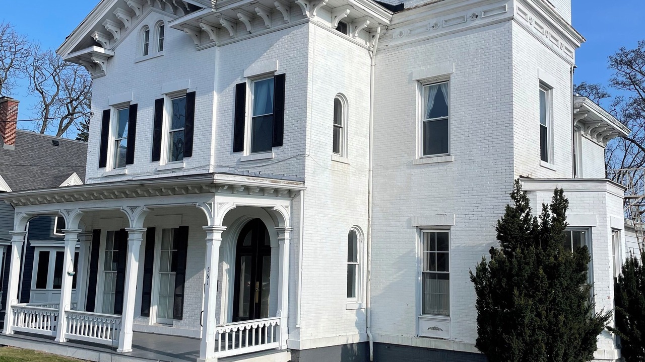 Photo of Outdoor in South Main Street