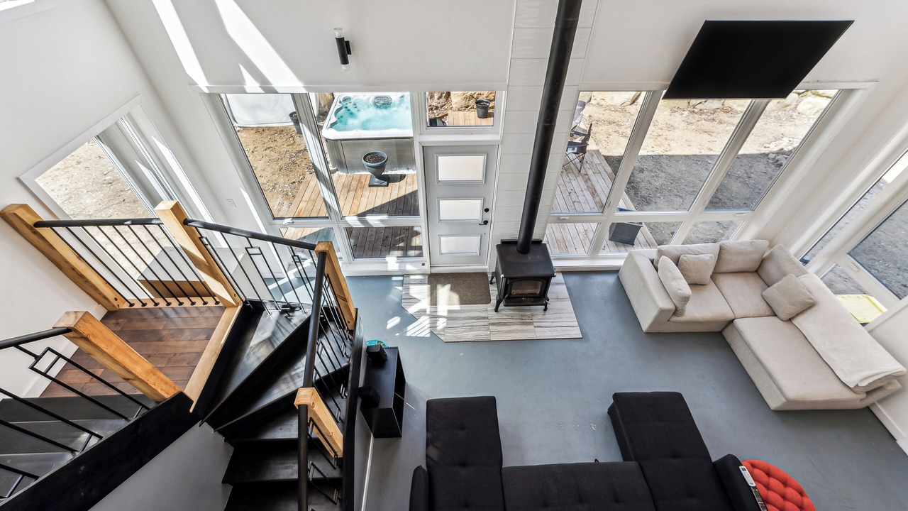 Photo of Livingroom in Grenville-sur-la-Rouge