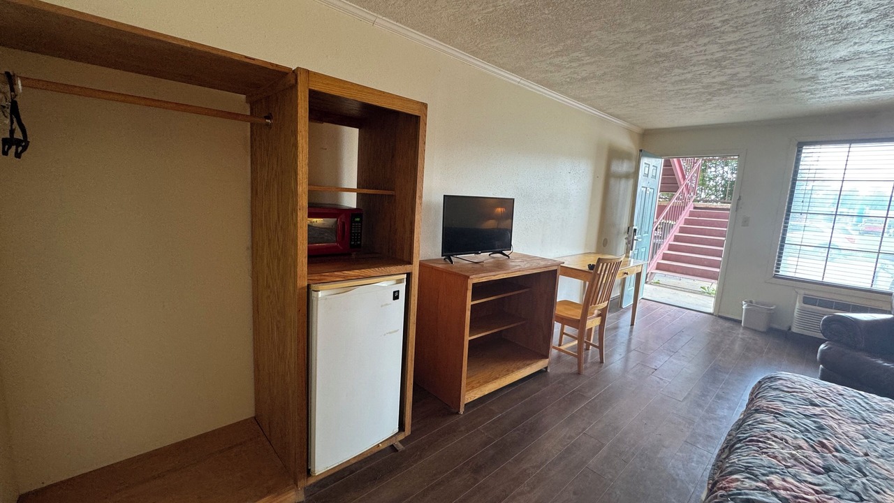 Photo of Bedroom in New Llano