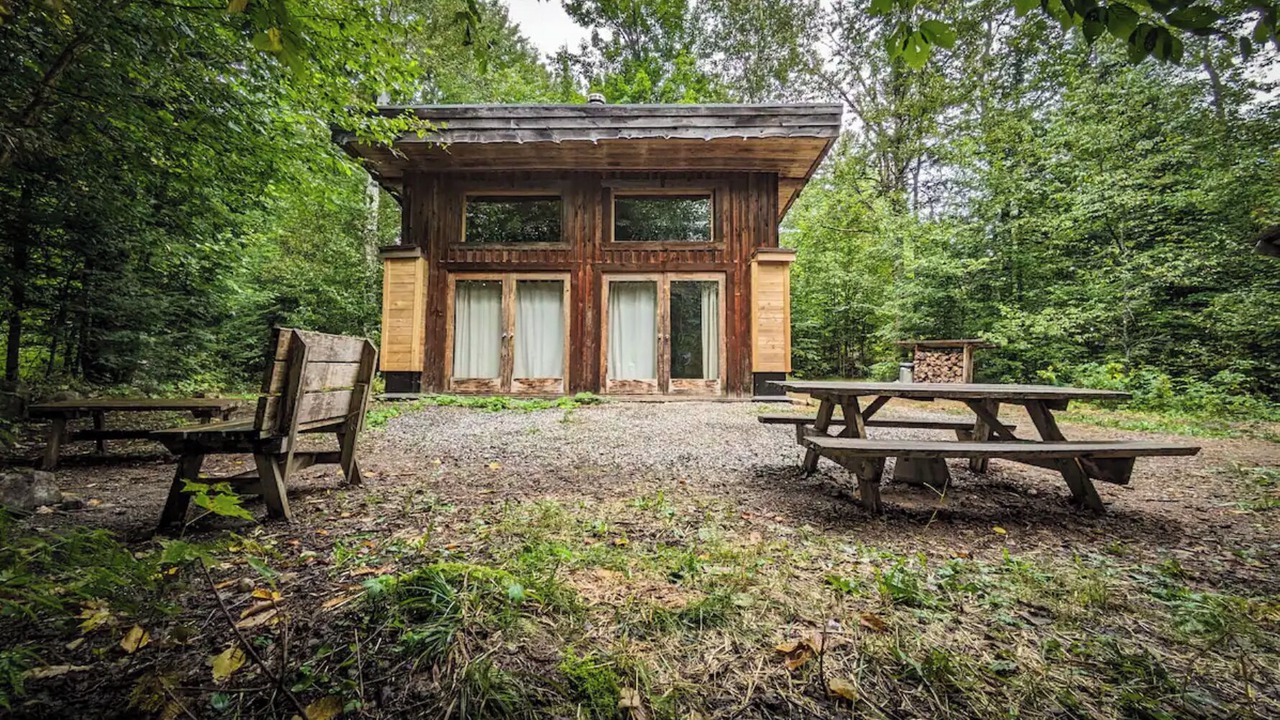 Photo of Outdoor in Lakeview