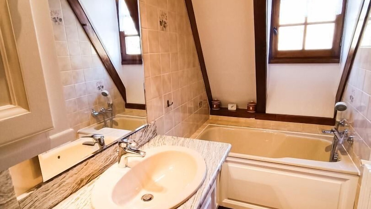 Photo of Bathroom in Espagnac-Sainte-Eulalie