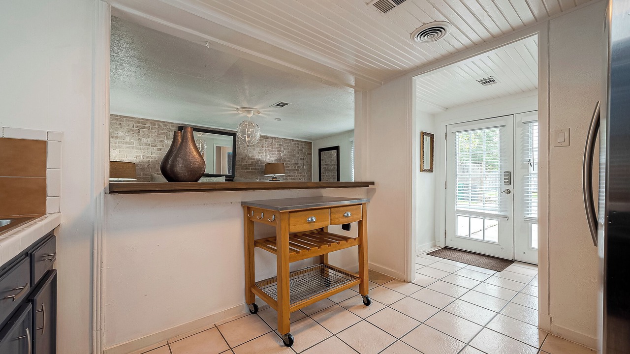 Photo of Kitchen in Garden Oaks