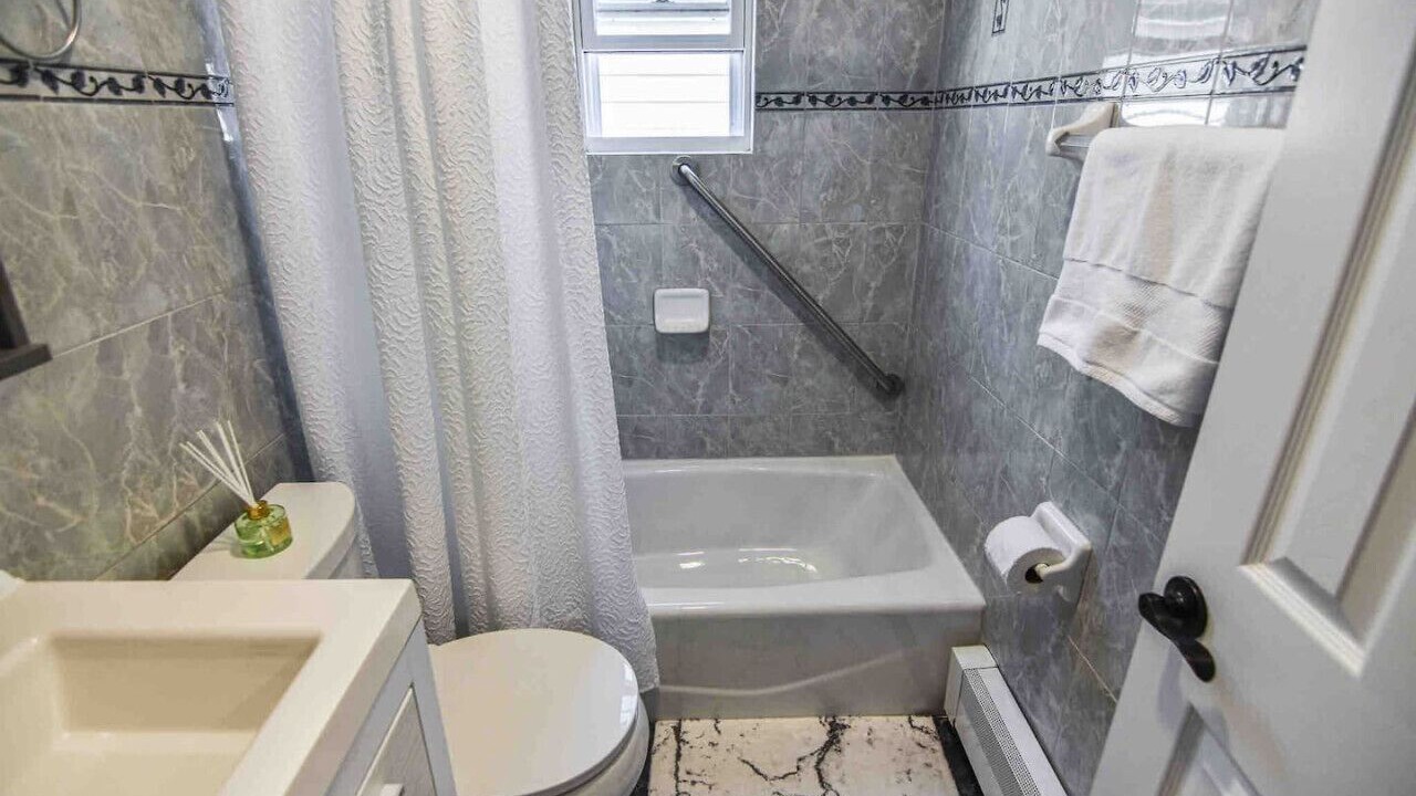 Photo of Others in Midland Beach