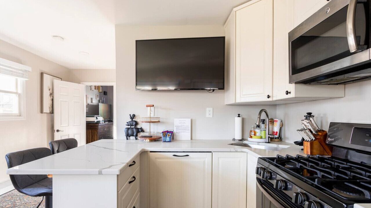 Photo of Kitchen in Midland Beach