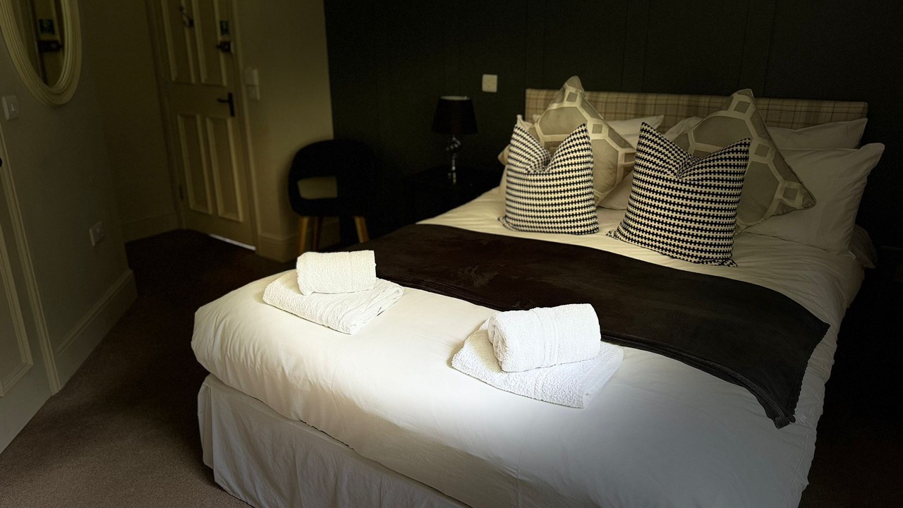 Photo of Others in Easton on the Hill