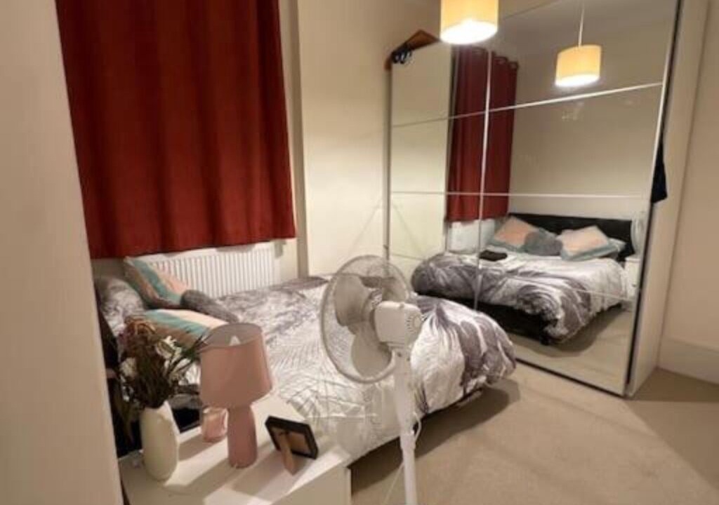 Photo of Others in Mapesbury