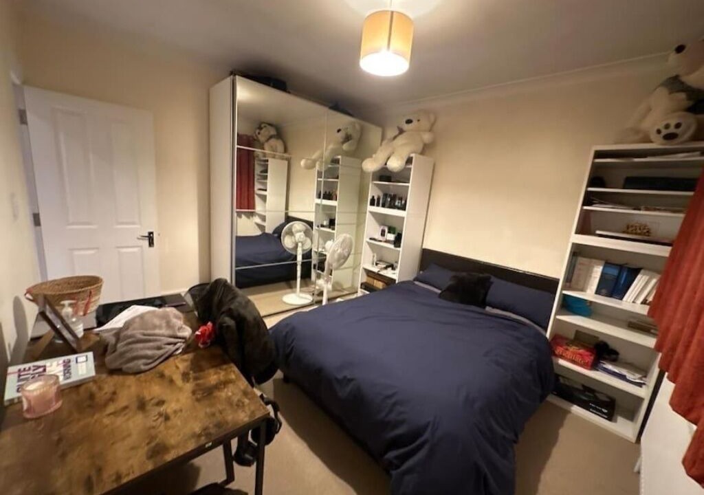 Photo of Others in Mapesbury