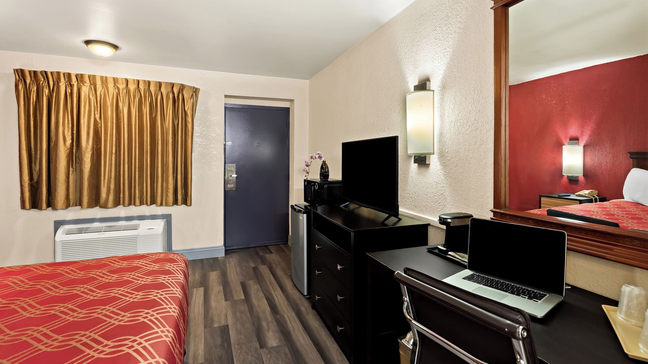 Photo of Bedroom in Bellmawr