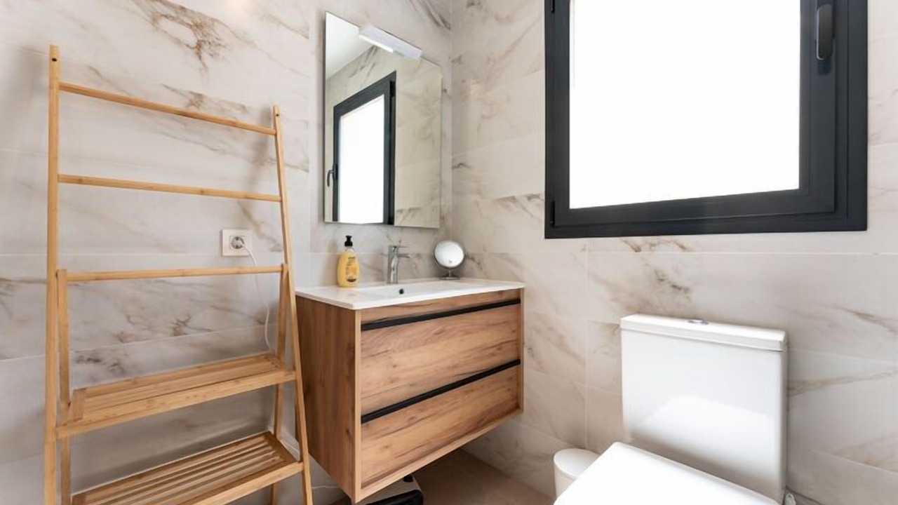 Photo of Bathroom in Retamar