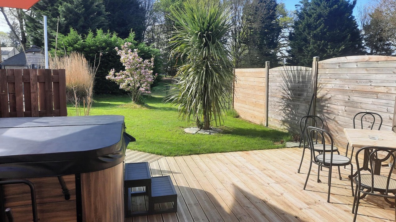 Photo of Outdoor in Erbree