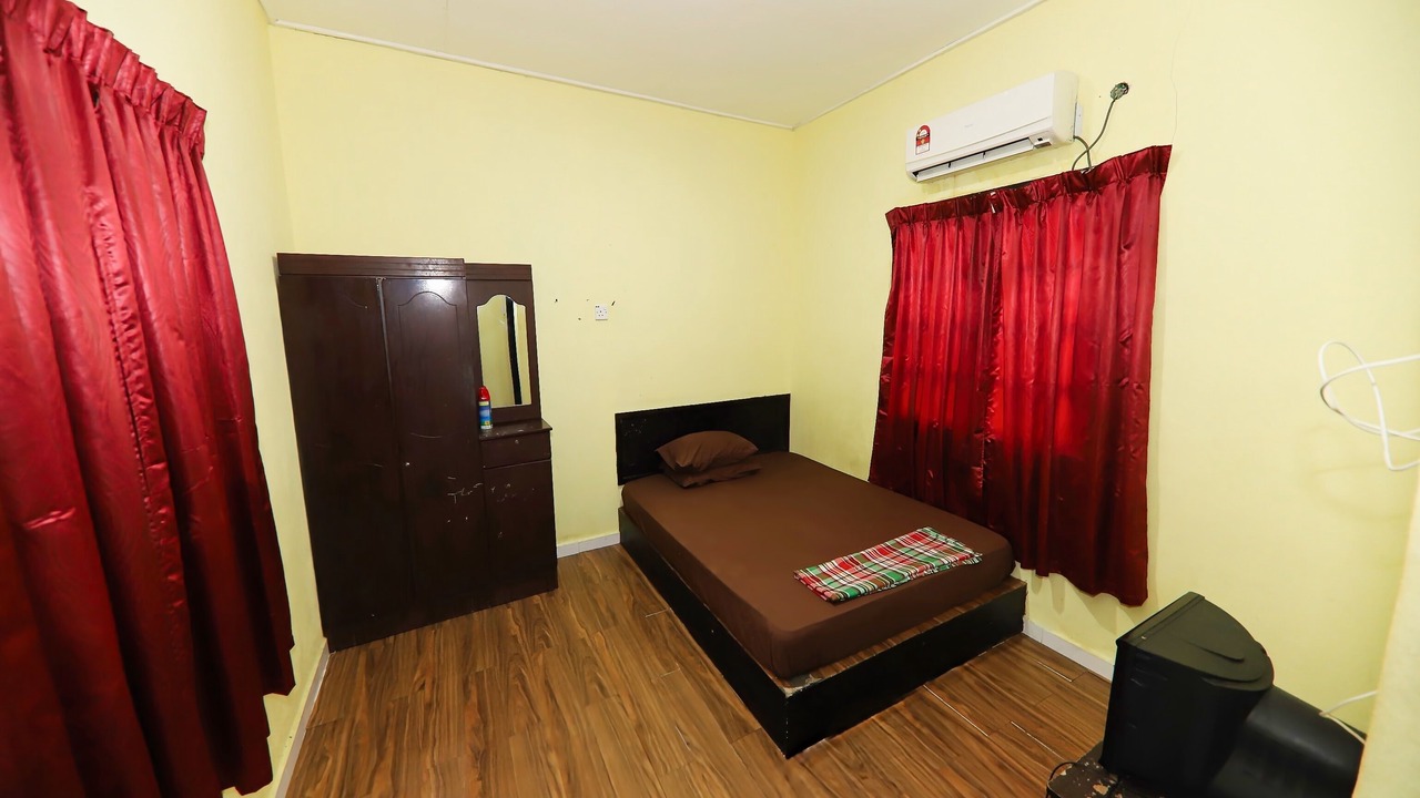 Photo of Bedroom in Kampung Badang