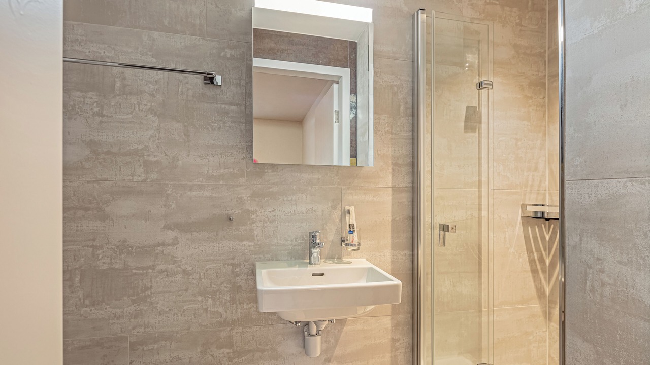 Photo of Bathroom in Tann