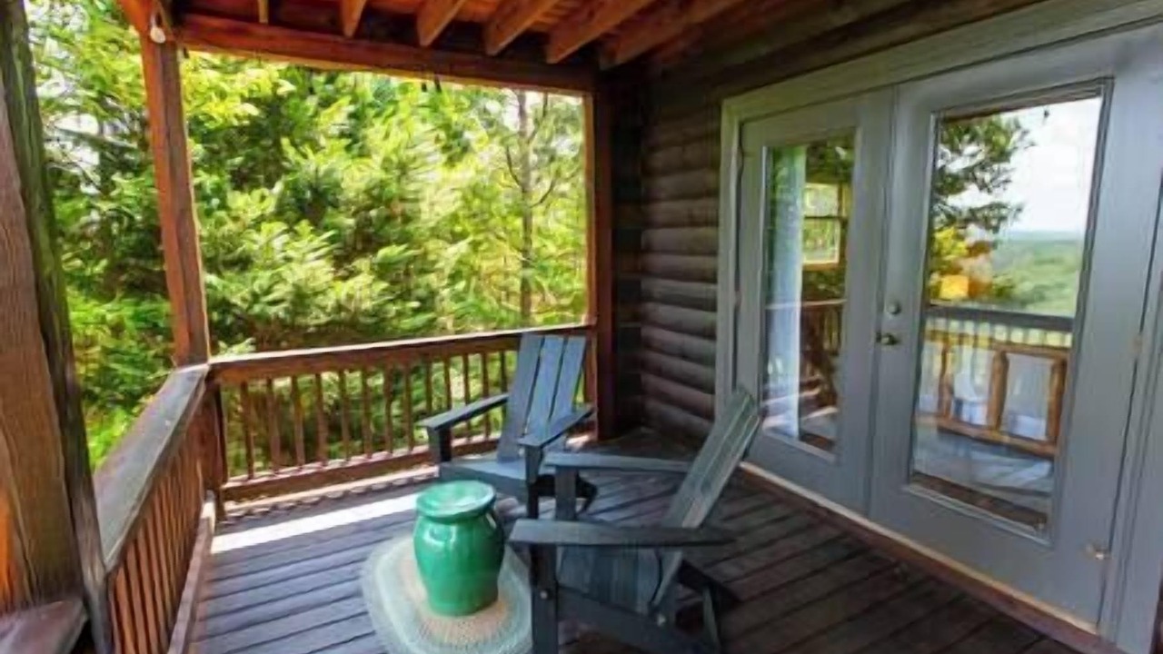 Photo of Patio Balcony in Necowa Cove