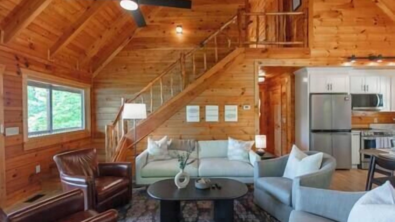 Photo of Livingroom in Necowa Cove