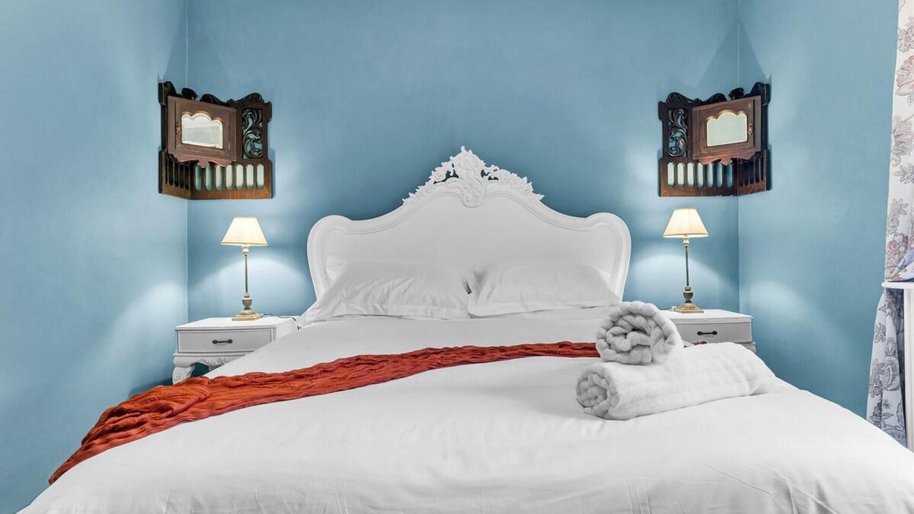 Photo of Others in Reigate