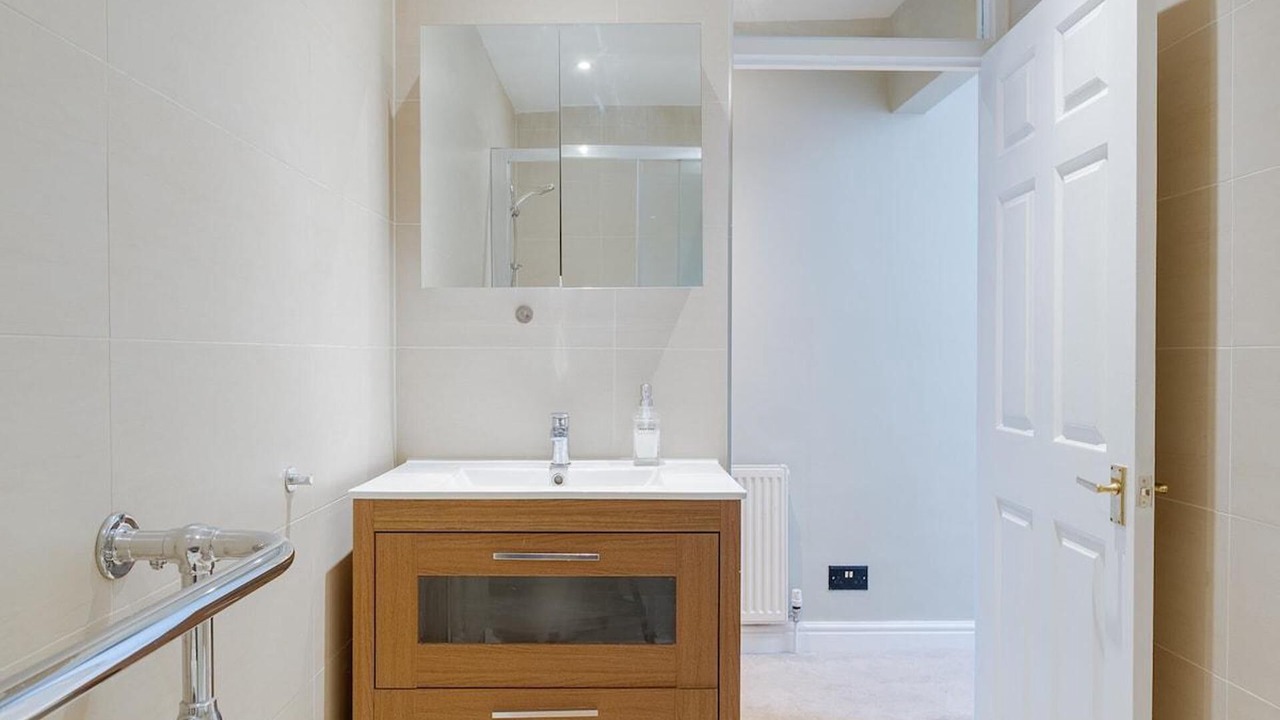 Photo of Bathroom in Reigate