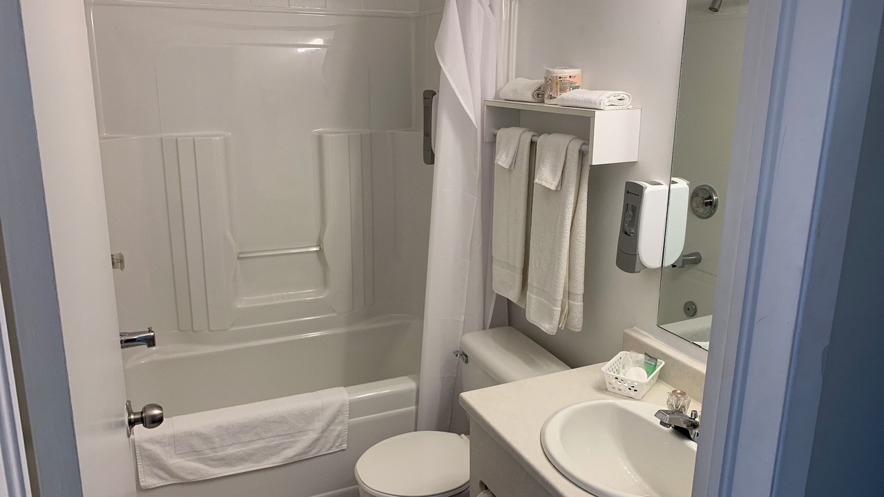 Photo of Bathroom in Saint Come