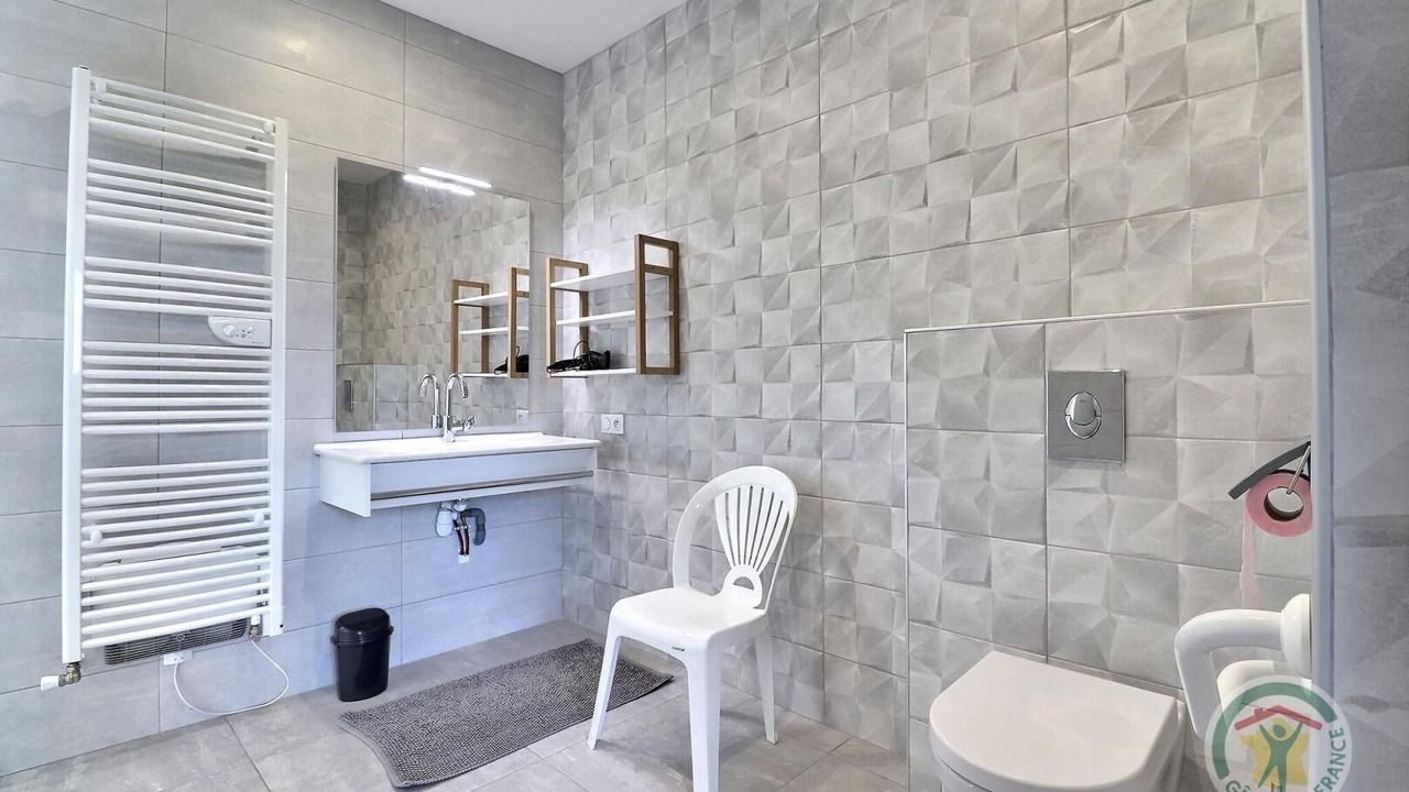 Photo of Bathroom in Le Ferre